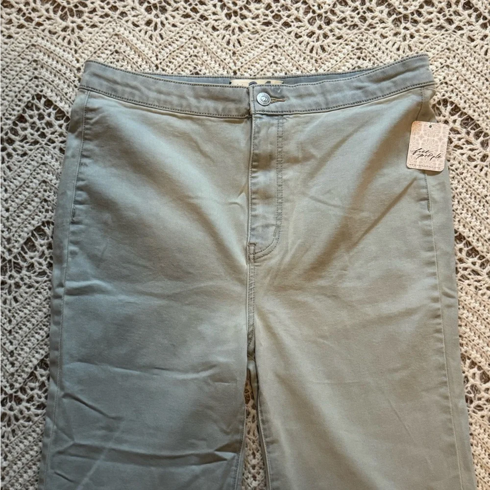 NWT Free People We The Free Wide Leg Flare Boho Festival Jeans Light Wash